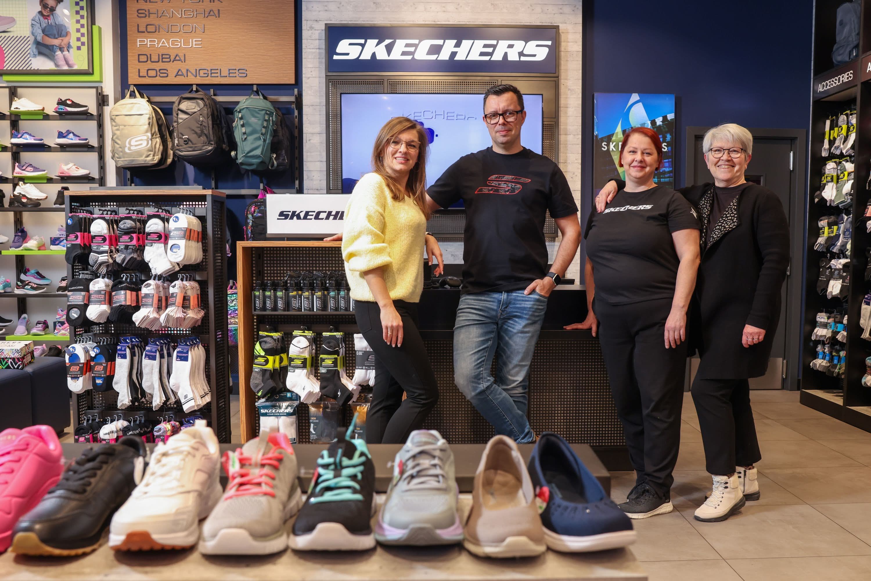 Skechers 014.jpg